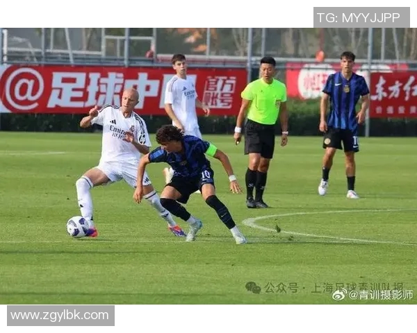 当代国际足球明星的崛起与影响力分析及其对全球足球发展的推动作用