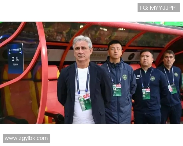 教练是否具备足球明星的光环与魅力探讨