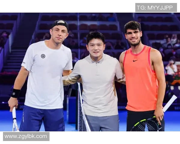 武汉网球队荣登网球配合排行榜第二名展现强大实力与团队默契 武汉网球队荣登网球配合排行榜第二名展现强大实力与团队默契