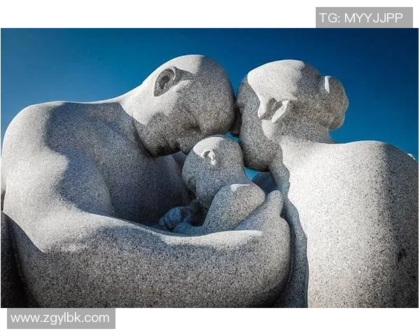 足球明星雕像的奇葩之作揭示了艺术与现实的巨大反差与争议