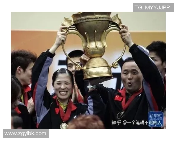 重庆羽毛球队在杯赛中的实力展现与战术分析